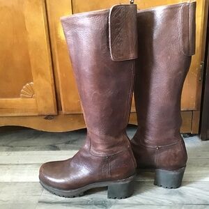 Prada boots size 36.5
